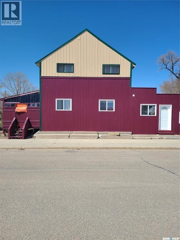 48 Main Street, Manor, Saskatchewan  S0C 1R0 - Photo 1 - SK045088