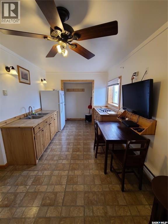 48 Main Street, Manor, Saskatchewan  S0C 1R0 - Photo 23 - SK045088