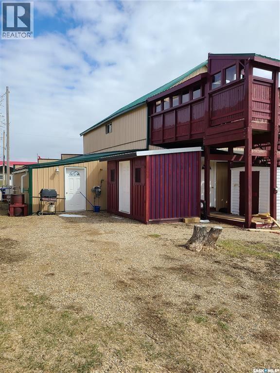 48 Main Street, Manor, Saskatchewan  S0C 1R0 - Photo 3 - SK045088