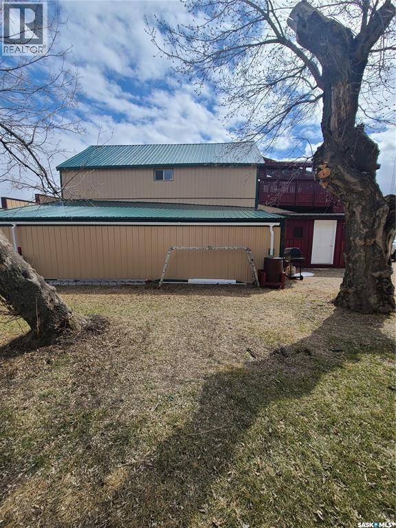 48 Main Street, Manor, Saskatchewan  S0C 1R0 - Photo 4 - SK045088