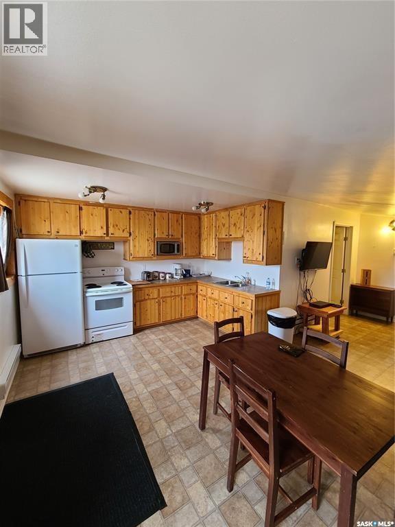 48 Main Street, Manor, Saskatchewan  S0C 1R0 - Photo 41 - SK045088