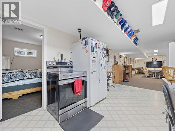 2429 Salmon River Road, Salmon Arm, British Columbia  V1E 4M1 - Photo 37 - 10389980
