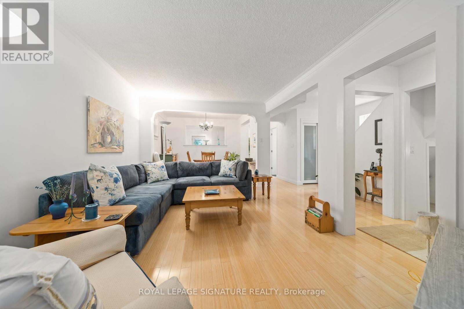 153 Banff Road, Toronto, Ontario M4P 2P8 - Photo 4 - C13655930