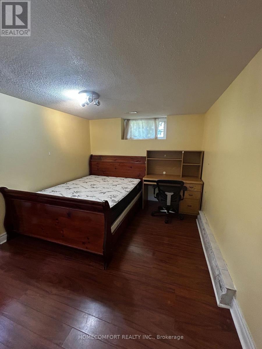 Bsmt - 80 Aspenwood Drive, Toronto, Ontario  M2H 2E9 - Photo 3 - C13655936