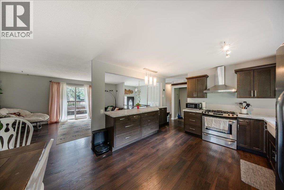 1106 Clarke Road, Robson, British Columbia  V0G 1X0 - Photo 11 - 10386844