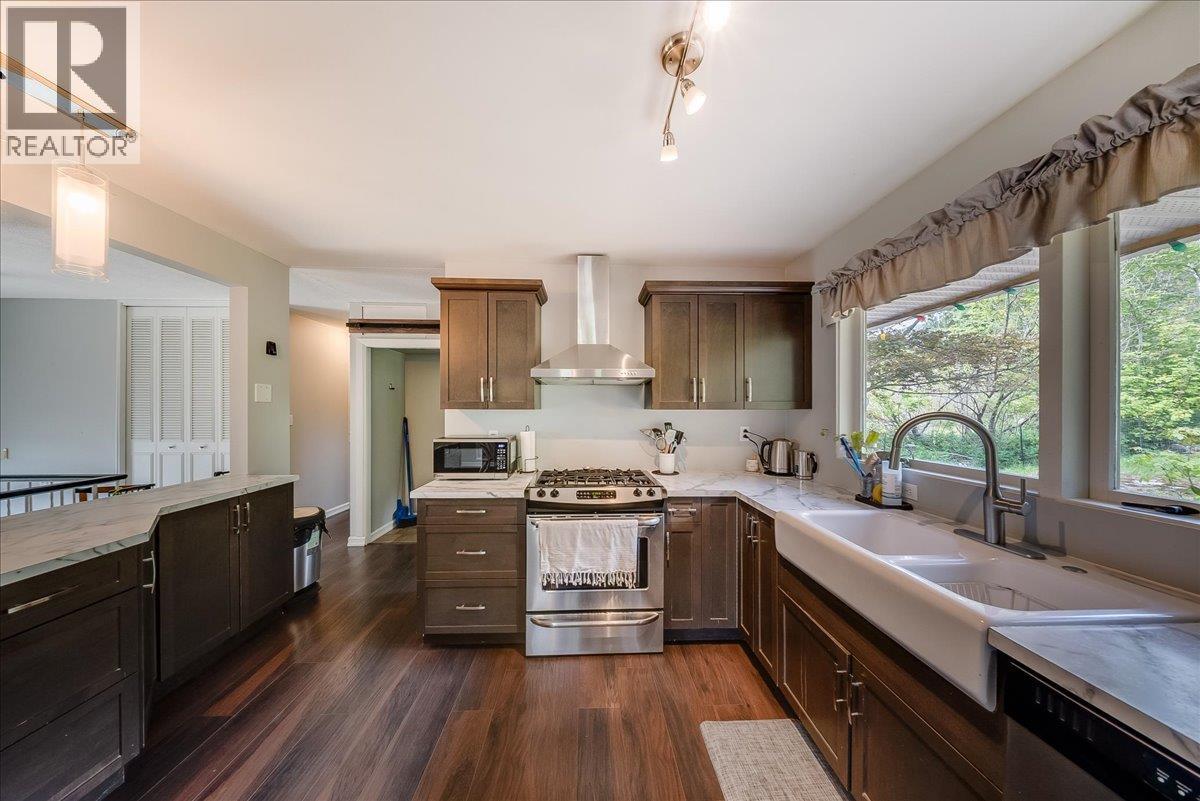 1106 Clarke Road, Robson, British Columbia  V0G 1X0 - Photo 12 - 10386844