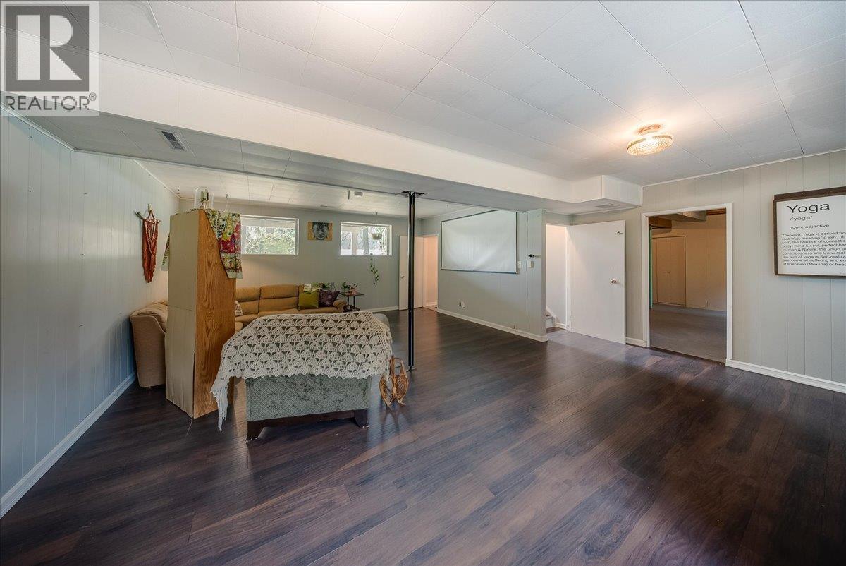 1106 Clarke Road, Robson, British Columbia  V0G 1X0 - Photo 32 - 10386844