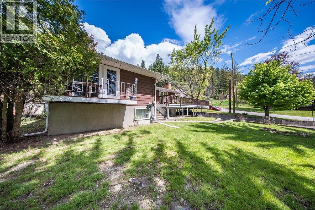 1106 Clarke Road, Robson, British Columbia  V0G 1X0 - Photo 52 - 10386844