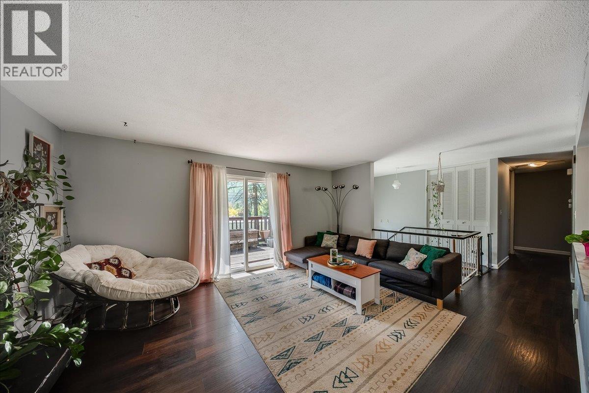 1106 Clarke Road, Robson, British Columbia  V0G 1X0 - Photo 7 - 10386844