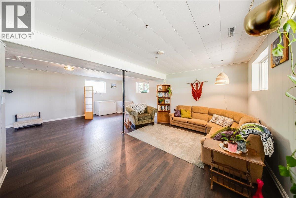 1106 Clarke Road, Robson, British Columbia  V0G 1X0 - Photo 35 - 10386844
