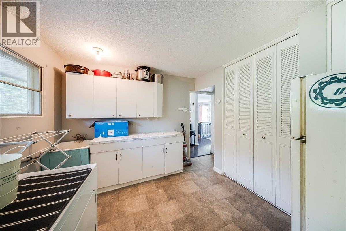 1106 Clarke Road, Robson, British Columbia  V0G 1X0 - Photo 29 - 10386844