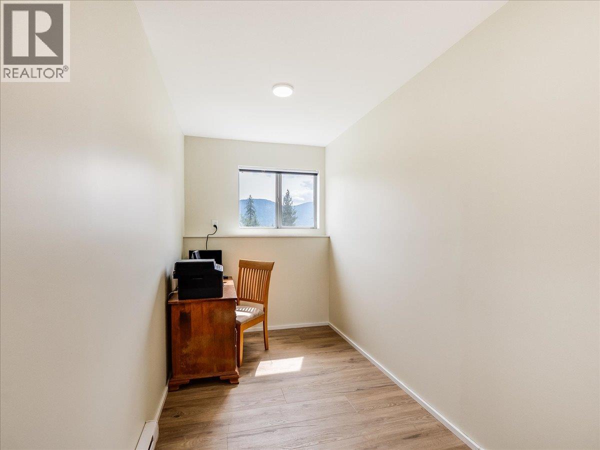 6810 & 6814 Brooks Road, Appledale, British Columbia  V0G 2J0 - Photo 41 - 10384102
