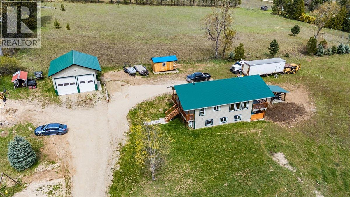 6810 & 6814 Brooks Road, Appledale, British Columbia  V0G 2J0 - Photo 7 - 10384102