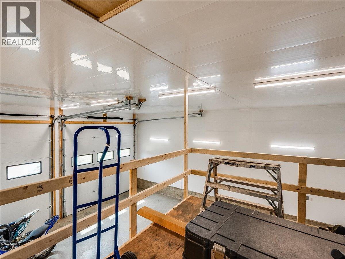 6810 & 6814 Brooks Road, Appledale, British Columbia  V0G 2J0 - Photo 57 - 10384102