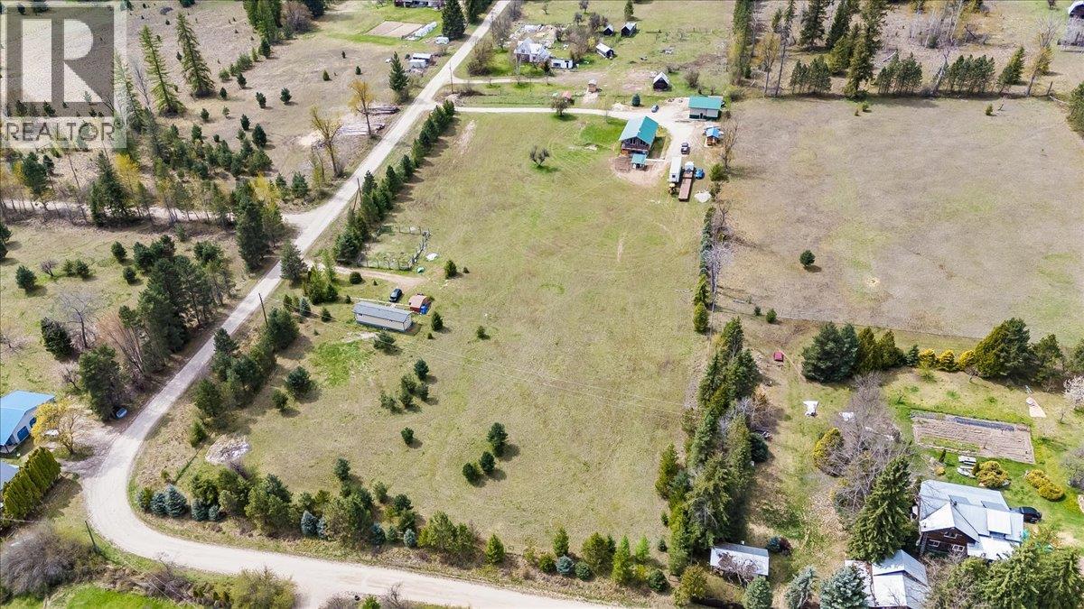 6810 & 6814 Brooks Road, Appledale, British Columbia  V0G 2J0 - Photo 81 - 10384102
