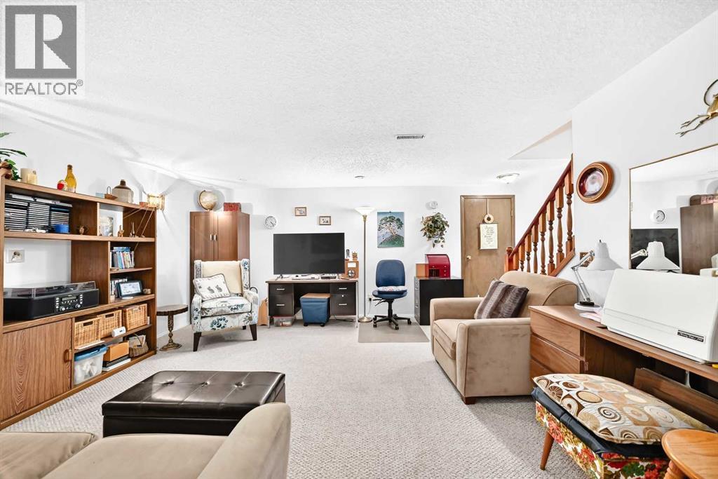 75 Cedardale Crescent SW, Calgary, Alberta  T2W 4B2 - Photo 38 - A2322224