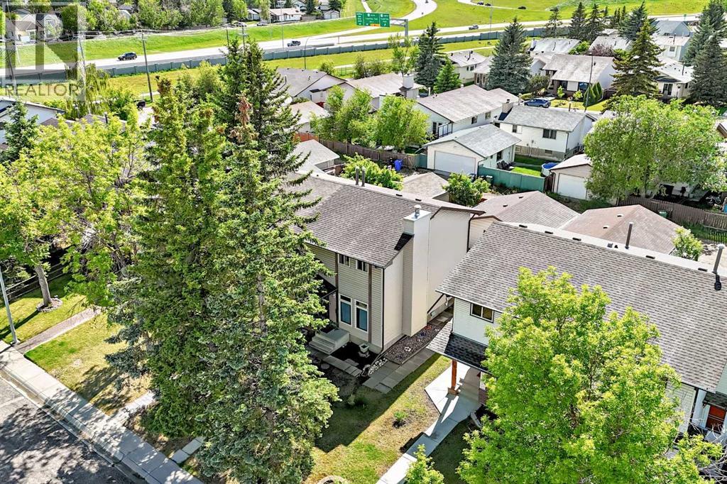 75 Cedardale Crescent SW, Calgary, Alberta  T2W 4B2 - Photo 3 - A2322224