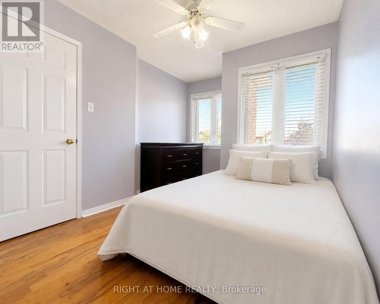 10 Banner Road, Brampton, Ontario L6X 4K6 - Photo 11 - W13655946