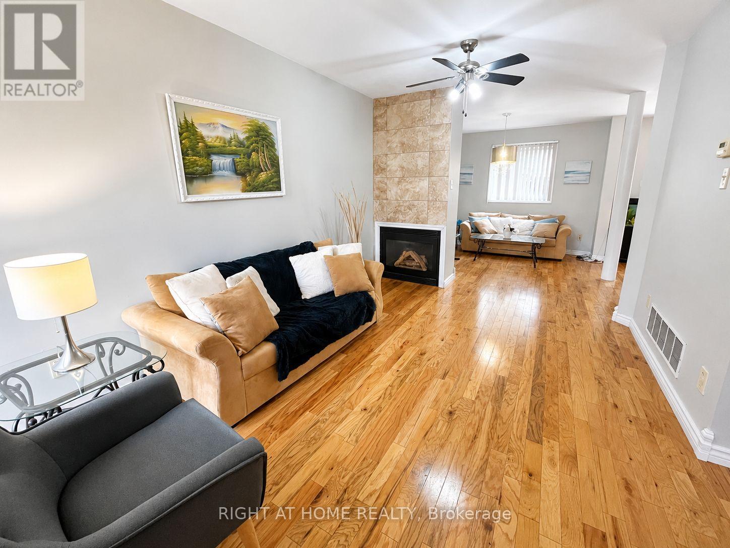 10 Banner Road, Brampton, Ontario L6X 4K6 - Photo 5 - W13655946