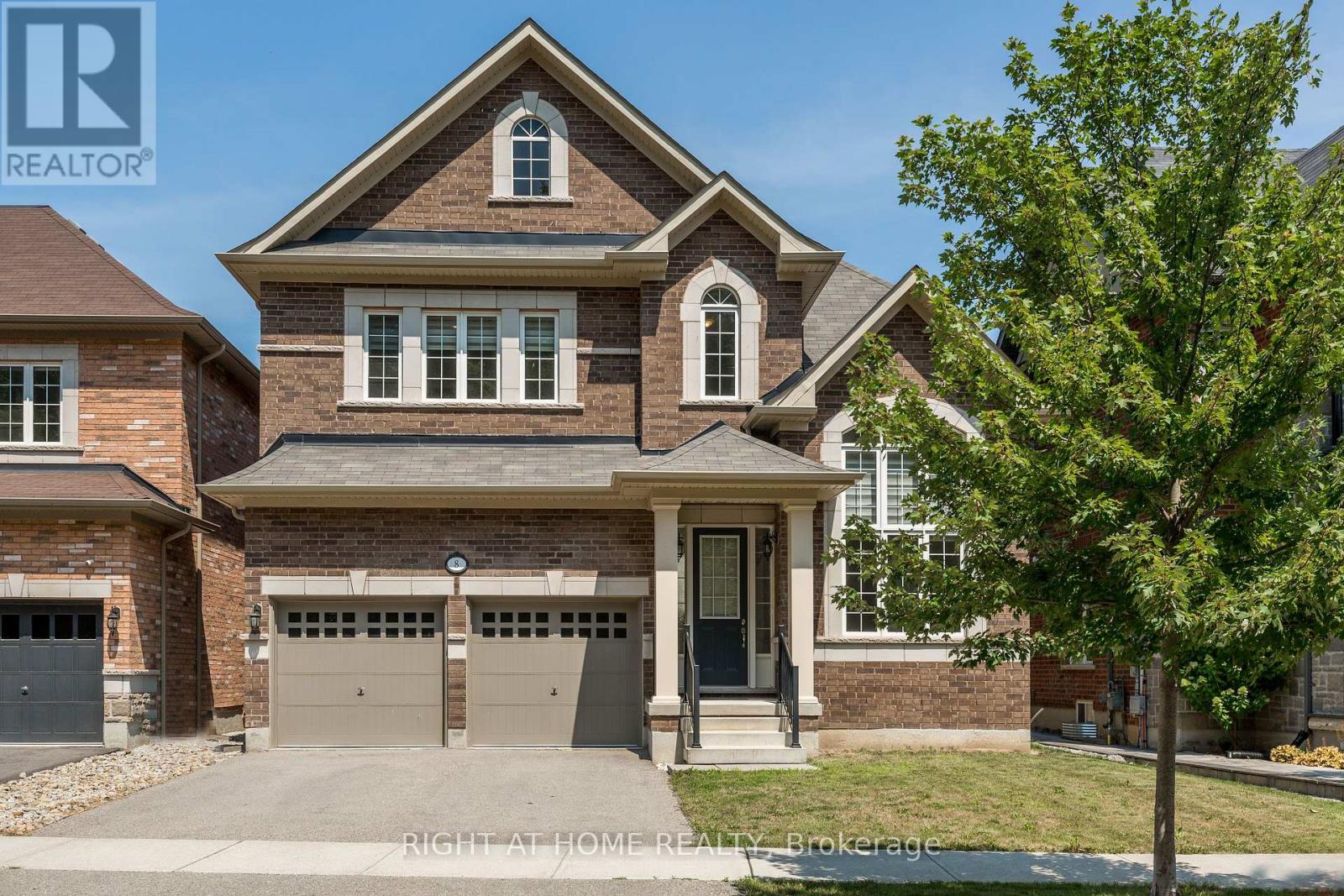 8 MONARCH DRIVE, Halton Hills, Ontario