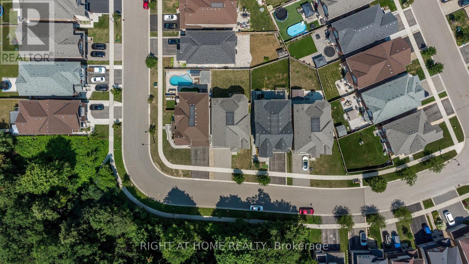 8 Monarch Drive, Halton Hills, Ontario L7G 0H9 - Photo 44 - W13655948