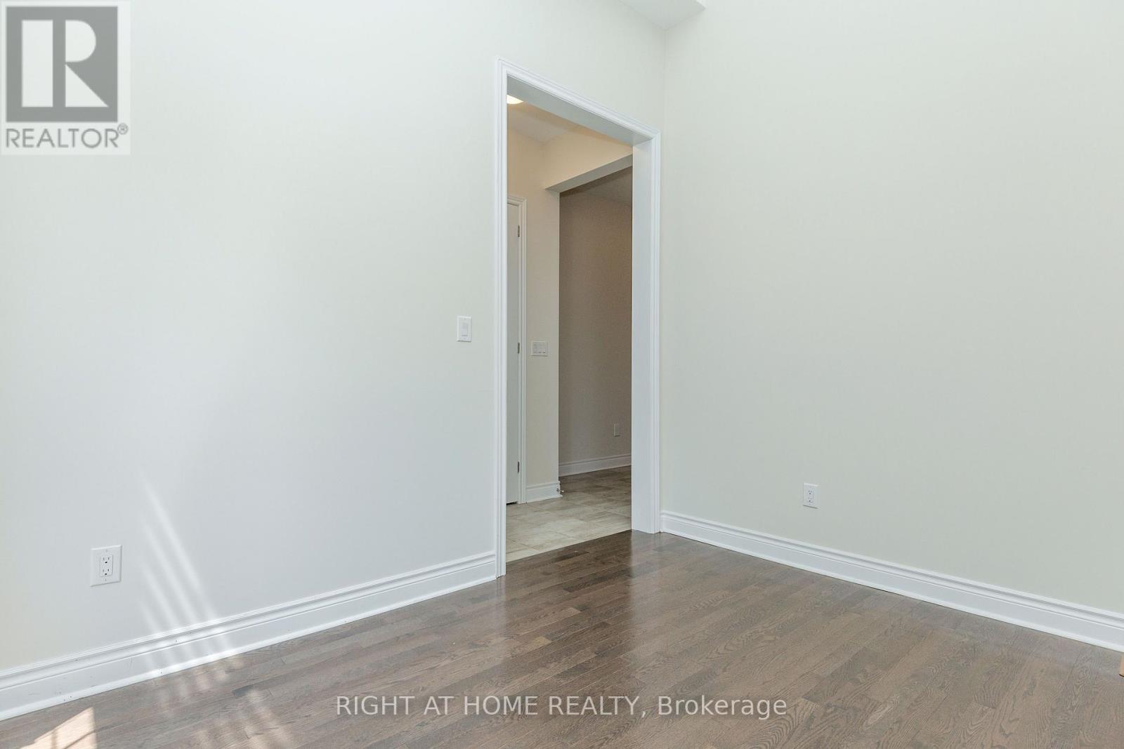 8 Monarch Drive, Halton Hills, Ontario L7G 0H9 - Photo 7 - W13655948