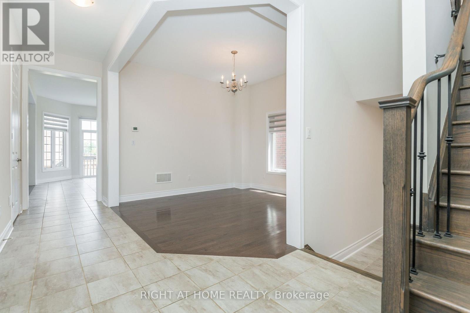 8 Monarch Drive, Halton Hills, Ontario L7G 0H9 - Photo 8 - W13655948