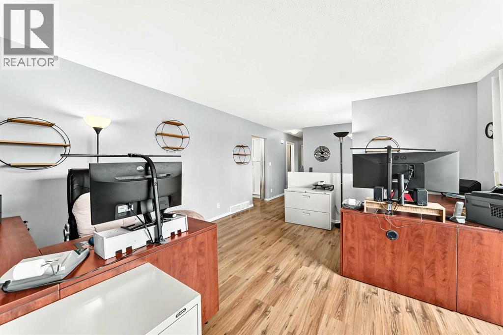 67 Newcombe Crescent, Red Deer, Alberta  T4P 1T9 - Photo 11 - A2318284