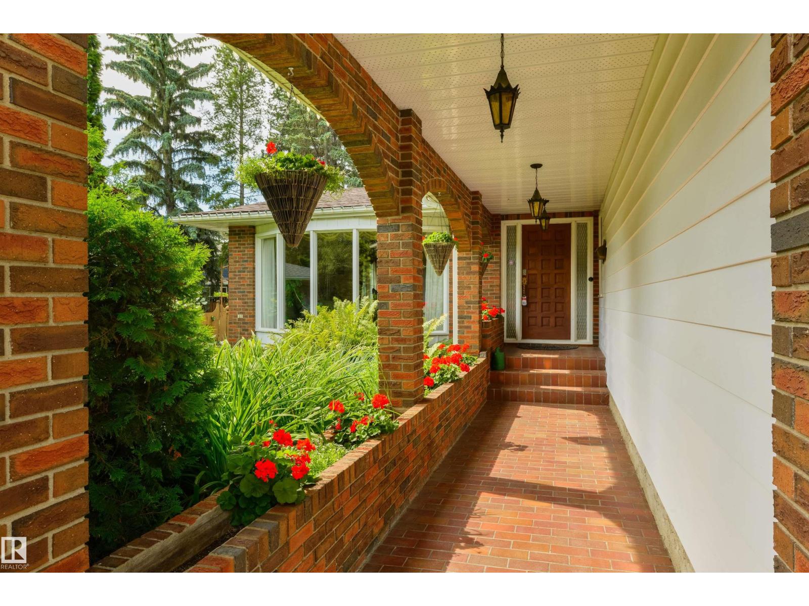 206 Wolf Willow Cr Nw, Edmonton, Alberta  T5T 1T2 - Photo 3 - E4502139