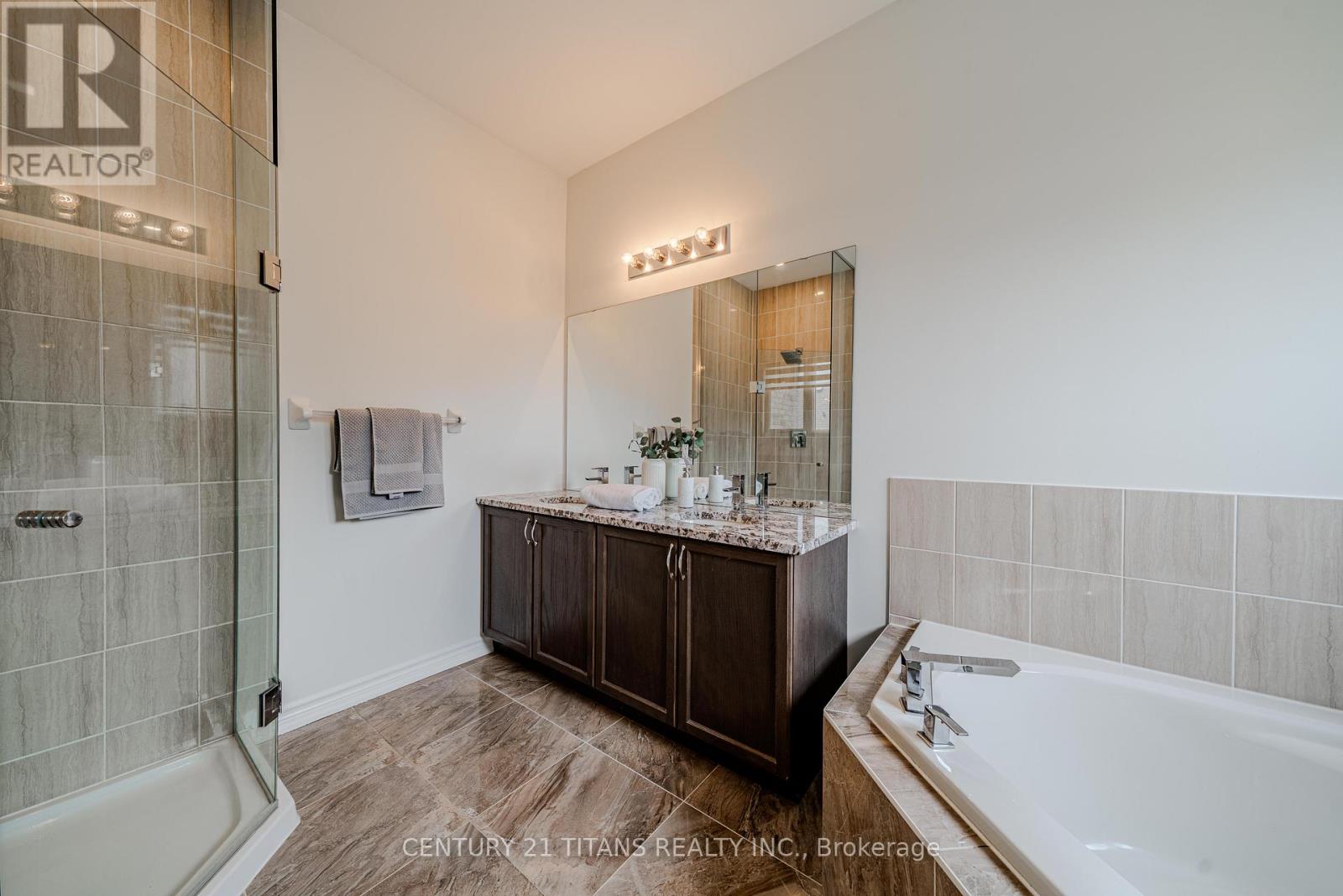 45 Cachia Lane, Ajax, Ontario  L1T 0P8 - Photo 21 - E13533978