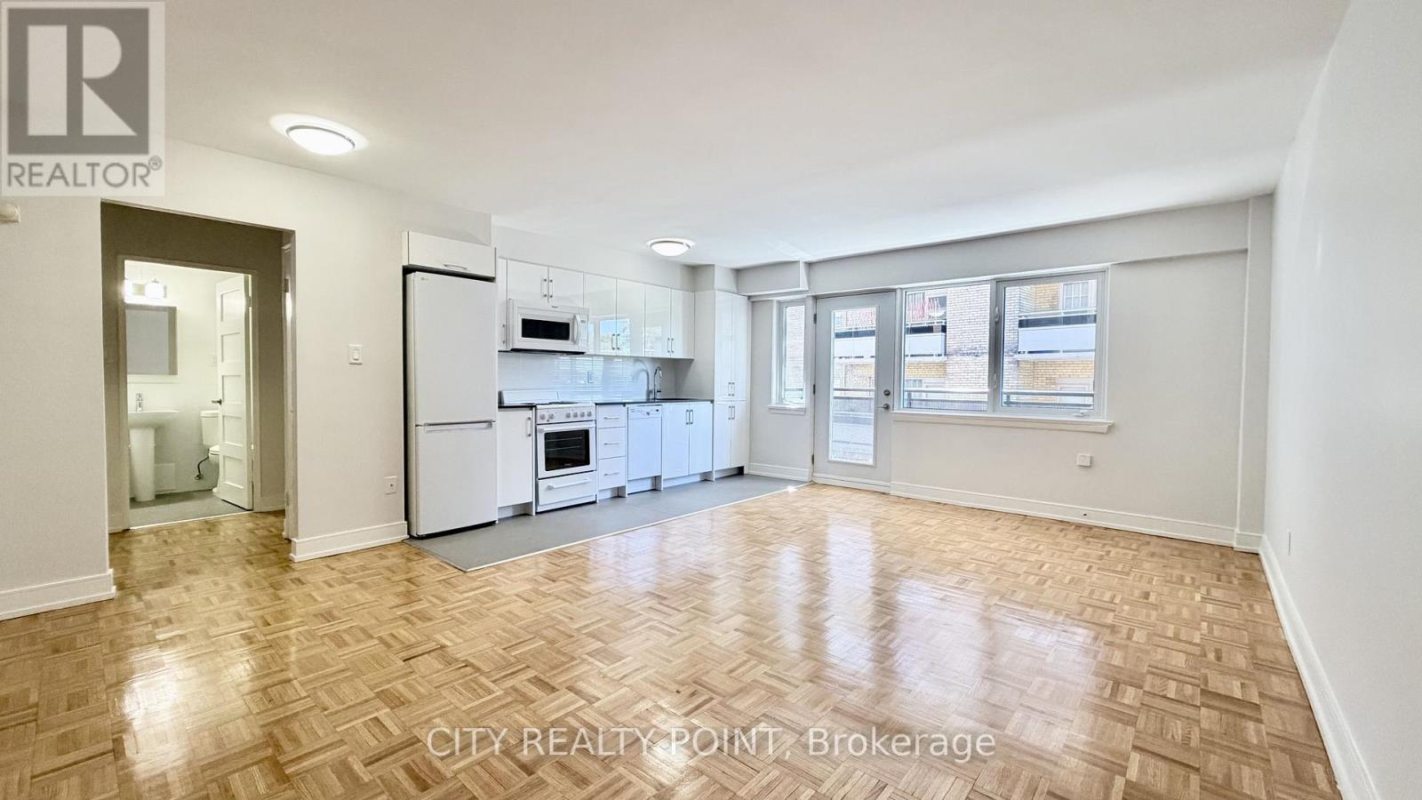 608 - 95 Lawton Boulevard, Toronto, Ontario M4V 1Z8 - Photo 2 - C13655978