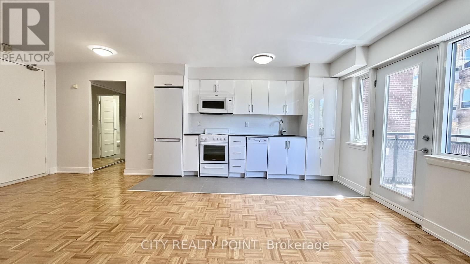 608 - 95 Lawton Boulevard, Toronto, Ontario M4V 1Z8 - Photo 4 - C13655978