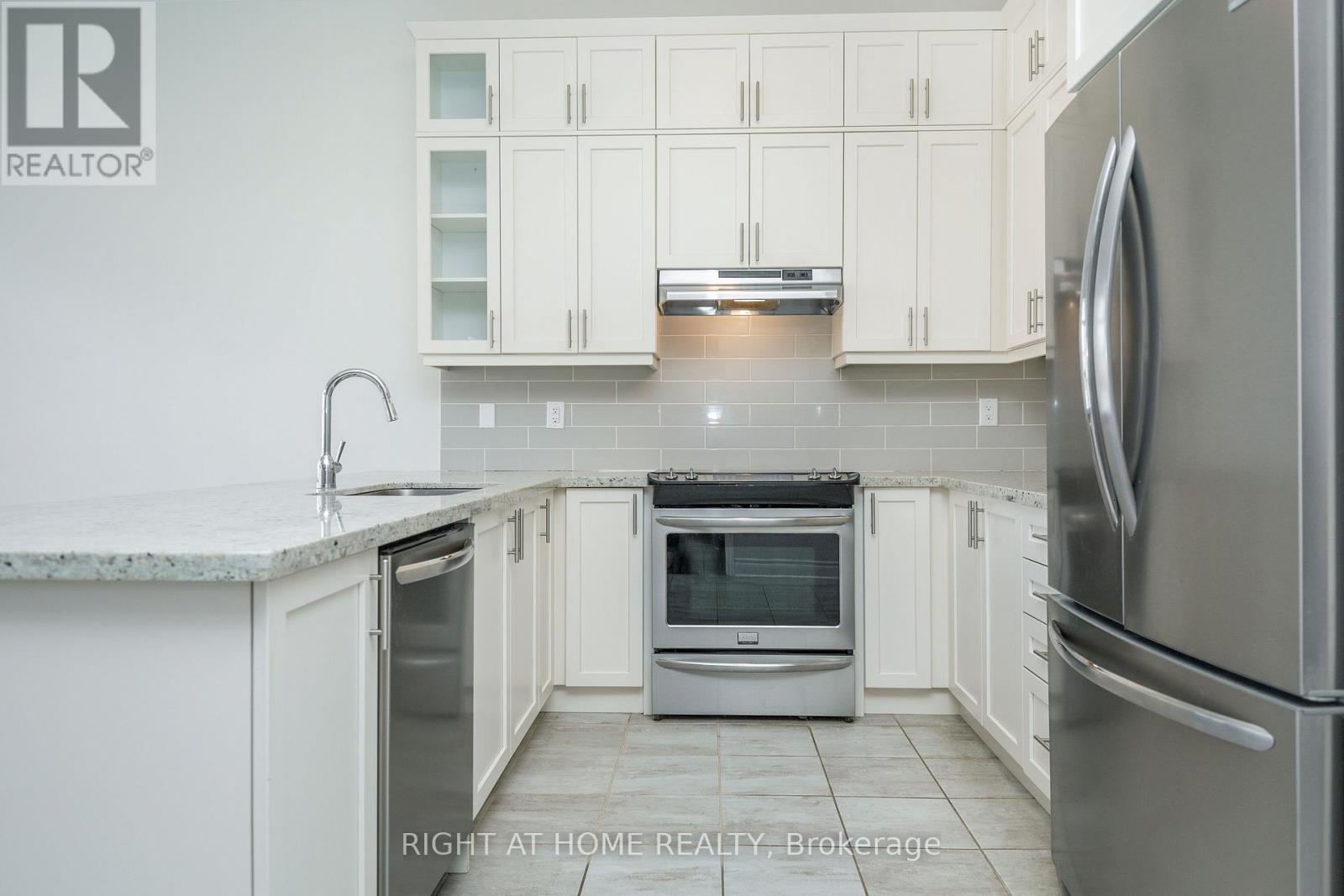 8 Monarch Drive, Halton Hills, Ontario  L7G 0H9 - Photo 15 - W13655958