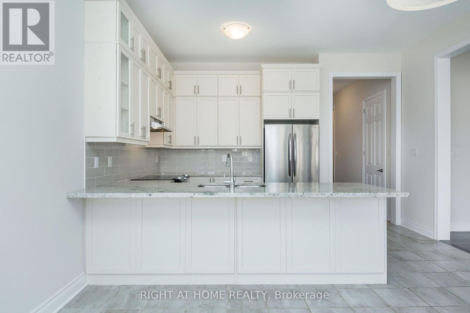8 Monarch Drive, Halton Hills, Ontario  L7G 0H9 - Photo 17 - W13655958