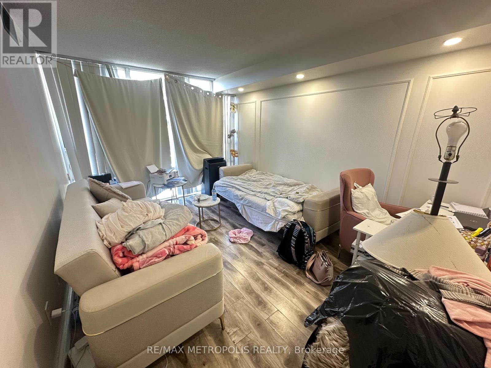 307 - 350 Rathburn Road W, Mississauga, Ontario  L5B 3Y2 - Photo 6 - W13545728