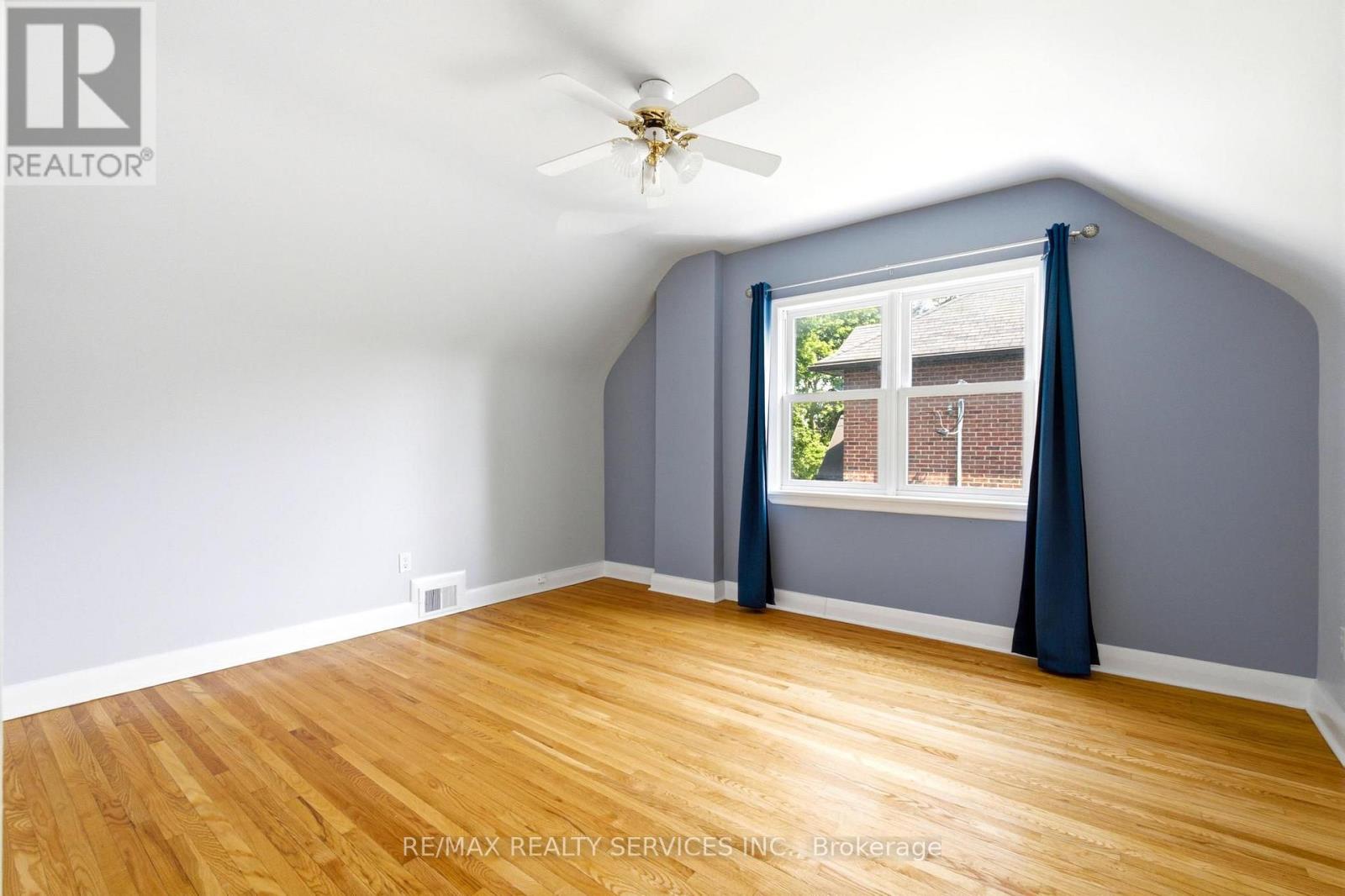 1544 Alexandra Boulevard, Mississauga, Ontario  L5E 2B6 - Photo 13 - W13649610