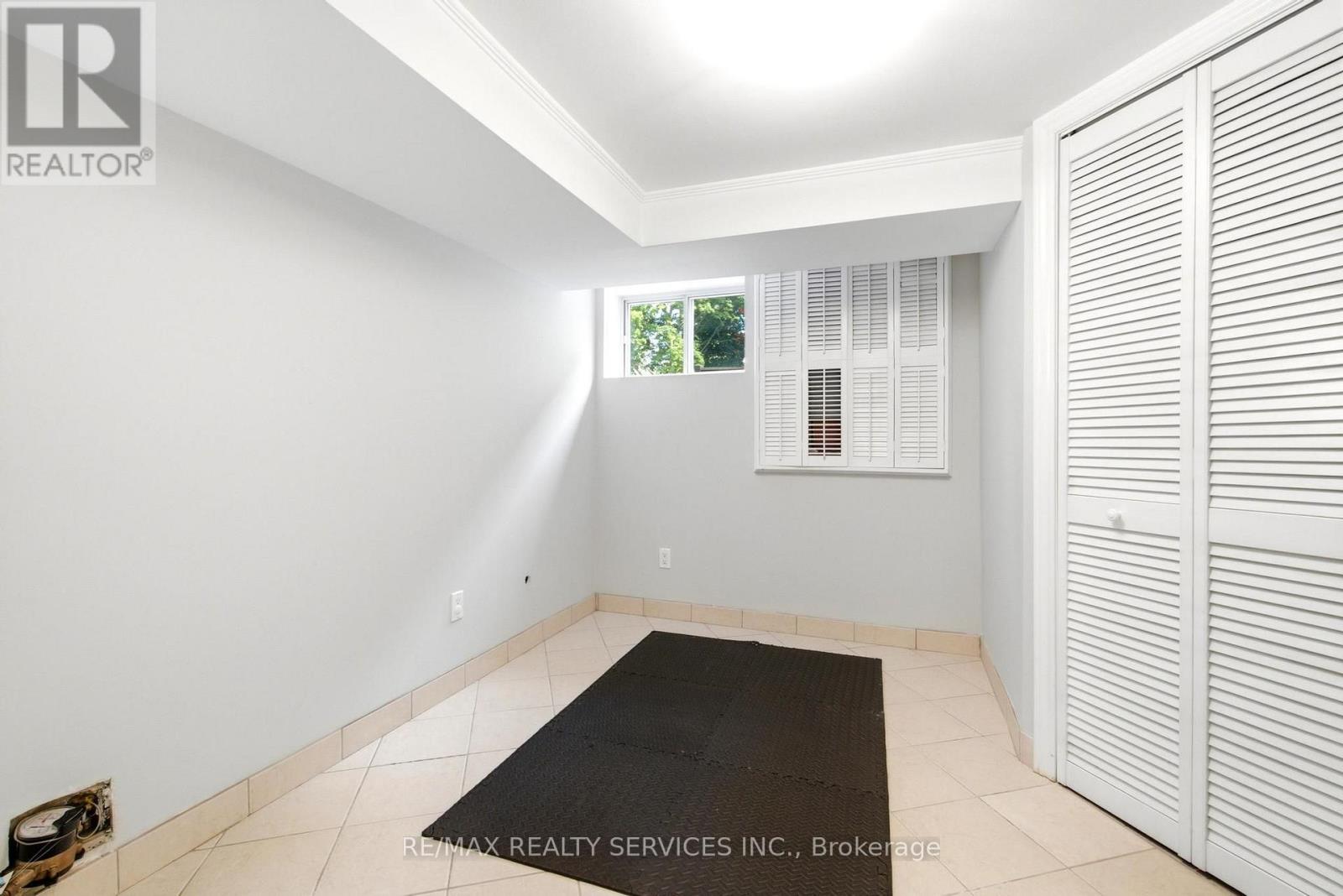 1544 Alexandra Boulevard, Mississauga, Ontario  L5E 2B6 - Photo 24 - W13649610