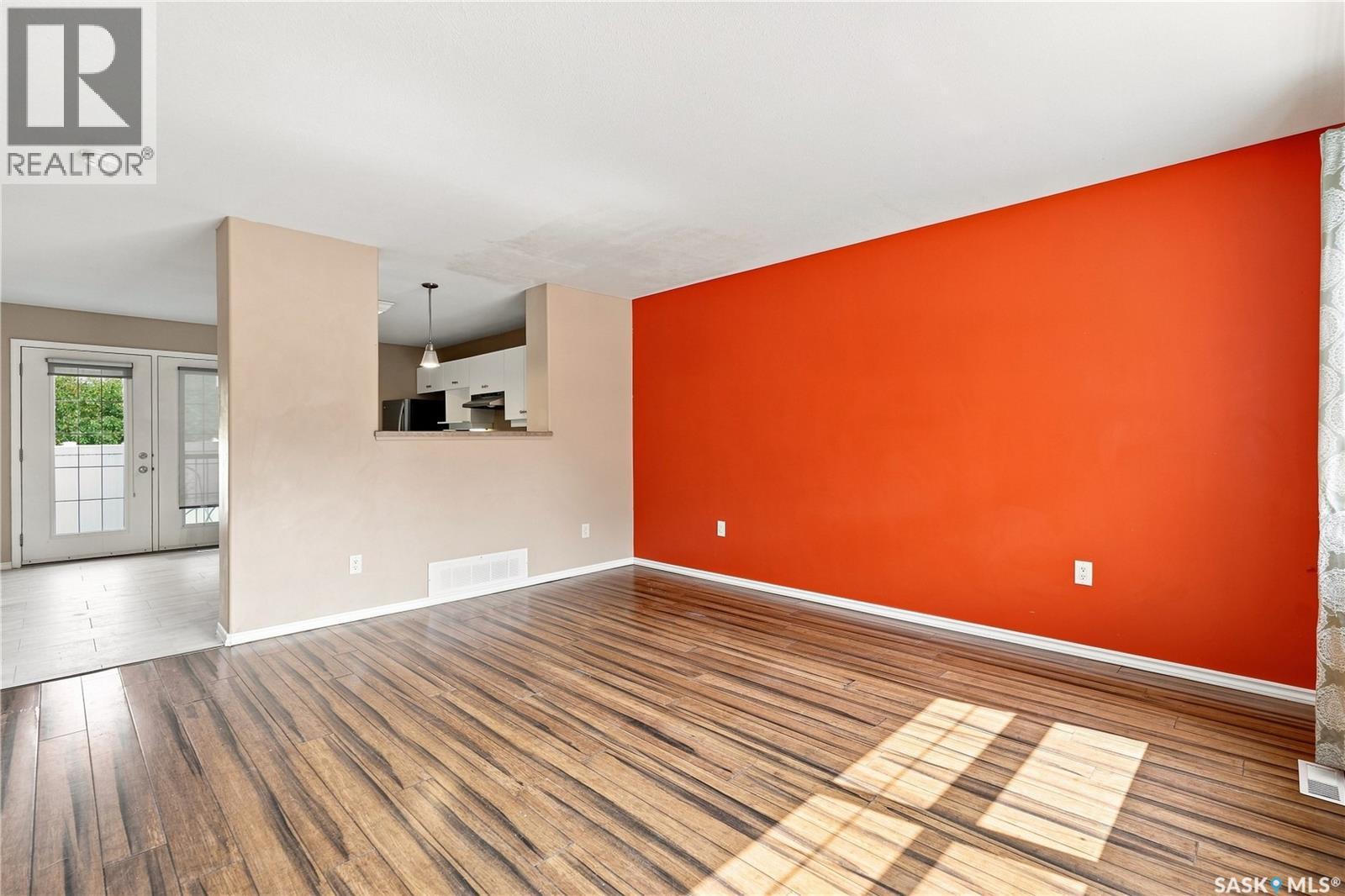 2162 Toronto Street, Regina, Saskatchewan  S4P 0B8 - Photo 4 - SK045063