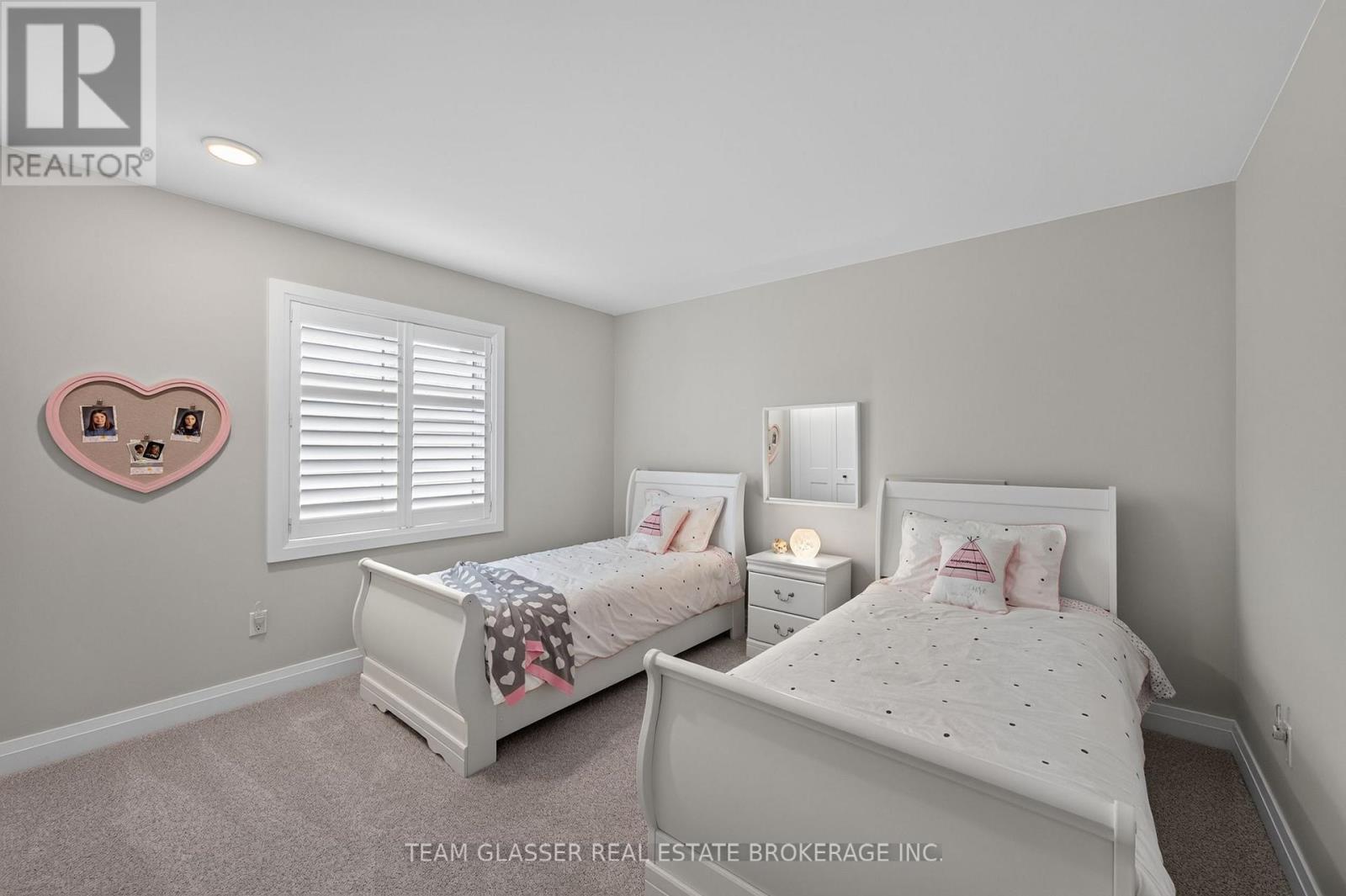 27 Chestnut Hill, London South, Ontario  N6K 4J5 - Photo 36 - X13656026