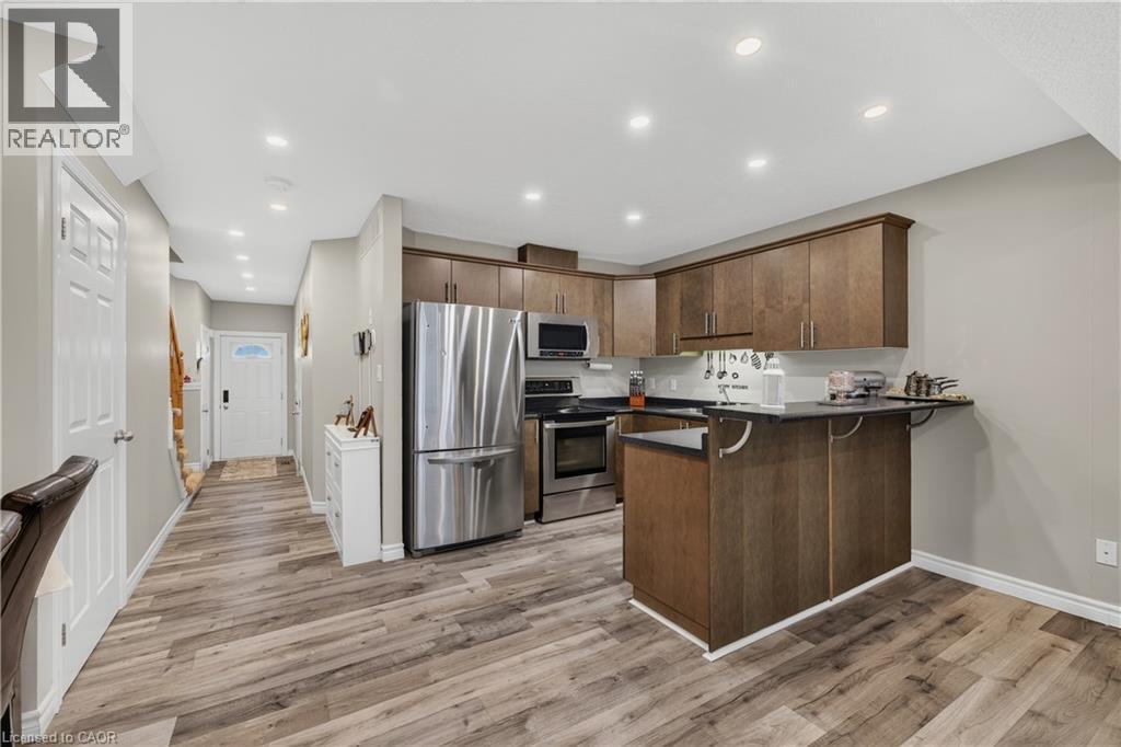 975 Strasburg Road Unit# 4, Kitchener, Ontario  N2E 0A8 - Photo 3 - 40854401
