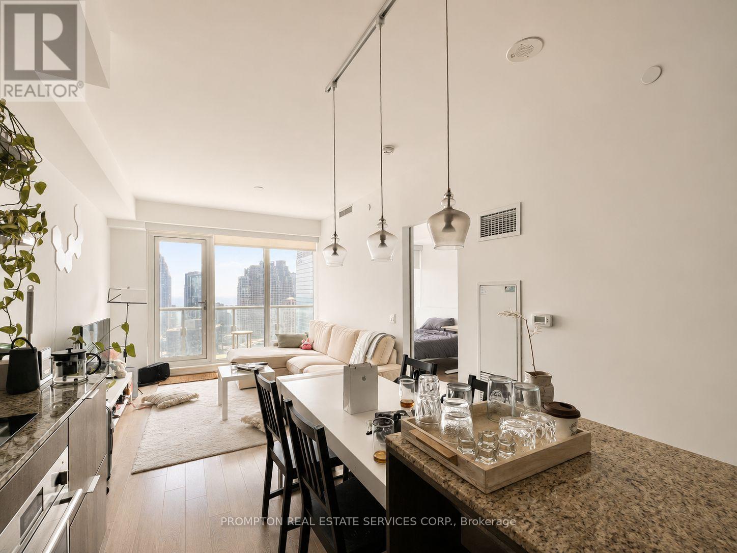 4407 - 197 Yonge Street, Toronto, Ontario  M5B 0C1 - Photo 4 - C13655980