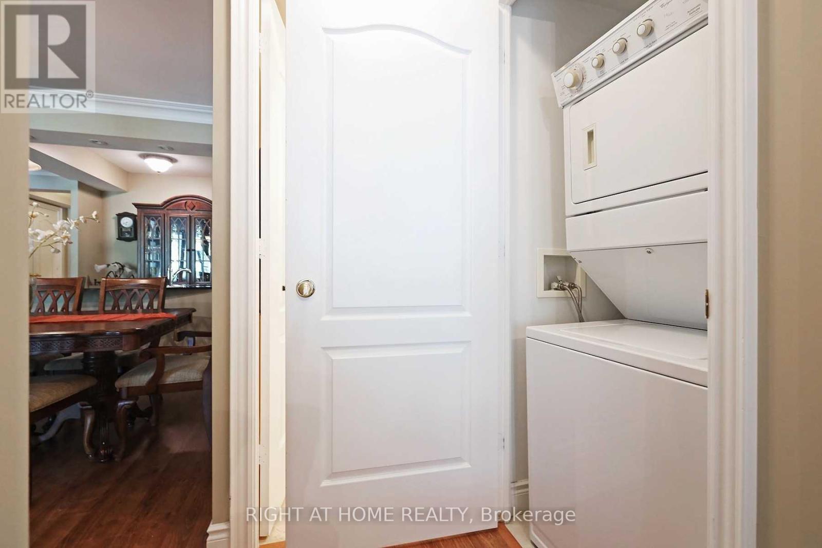 615 - 38 William Carson Crescent, Toronto, Ontario M2P 2H2 - Photo 13 - C13655992