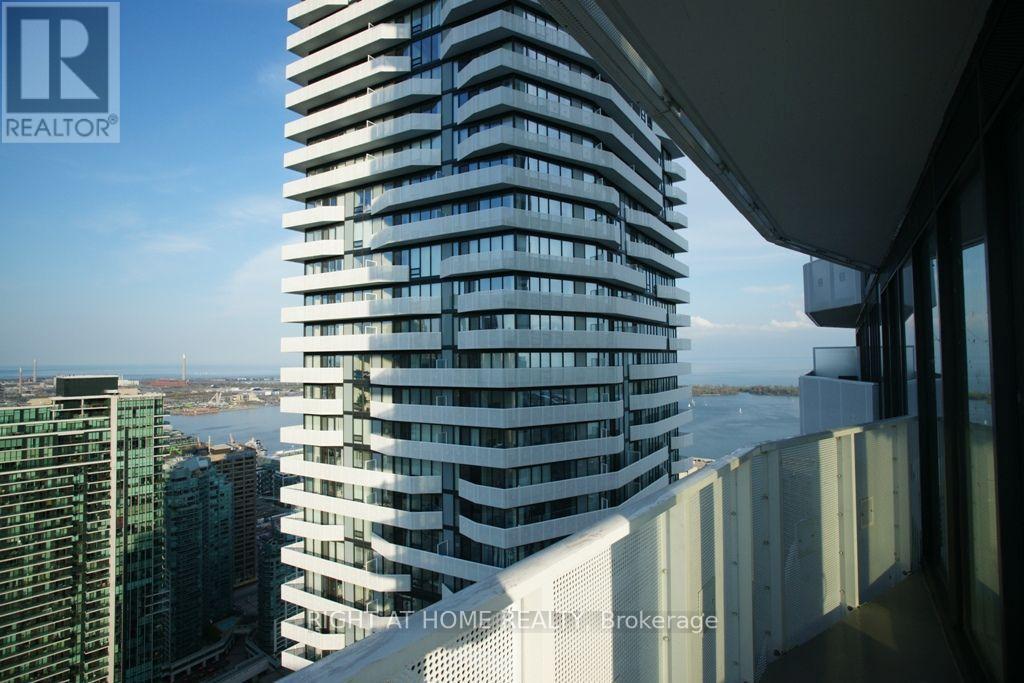 5704 - 100 Harbour Street, Toronto, Ontario M5J 0B5 - Photo 14 - C13656020