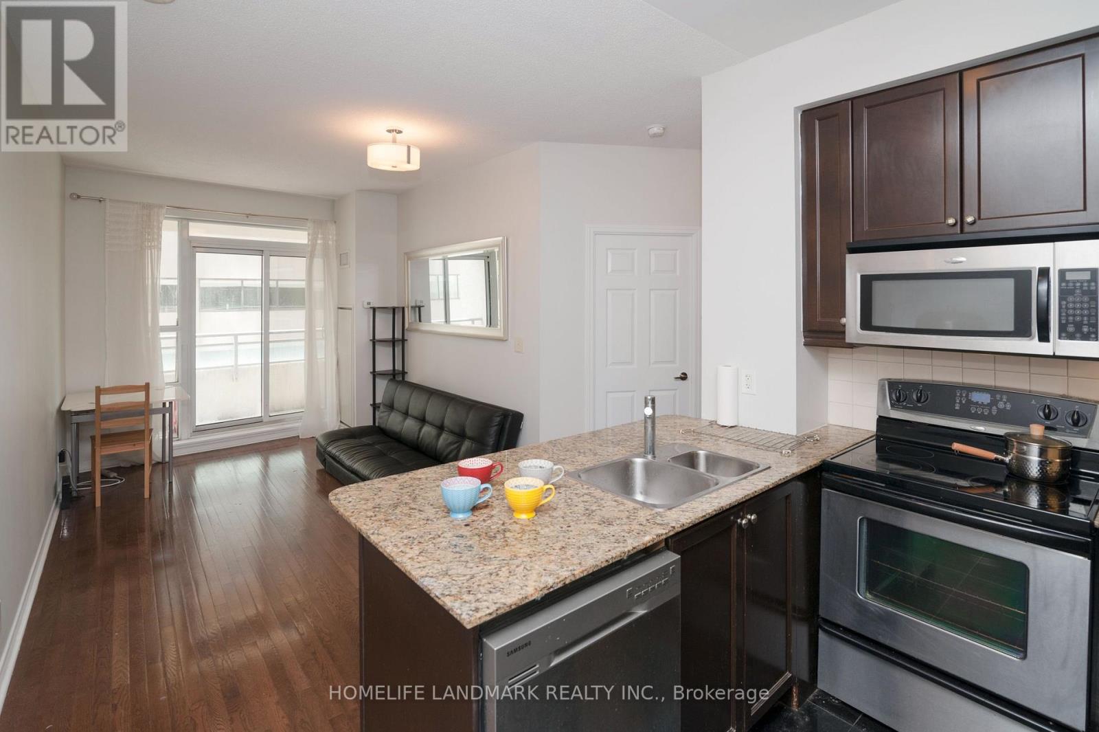 417 - 736 Spadina Avenue, Toronto, Ontario  M5S 2J6 - Photo 4 - C13656030