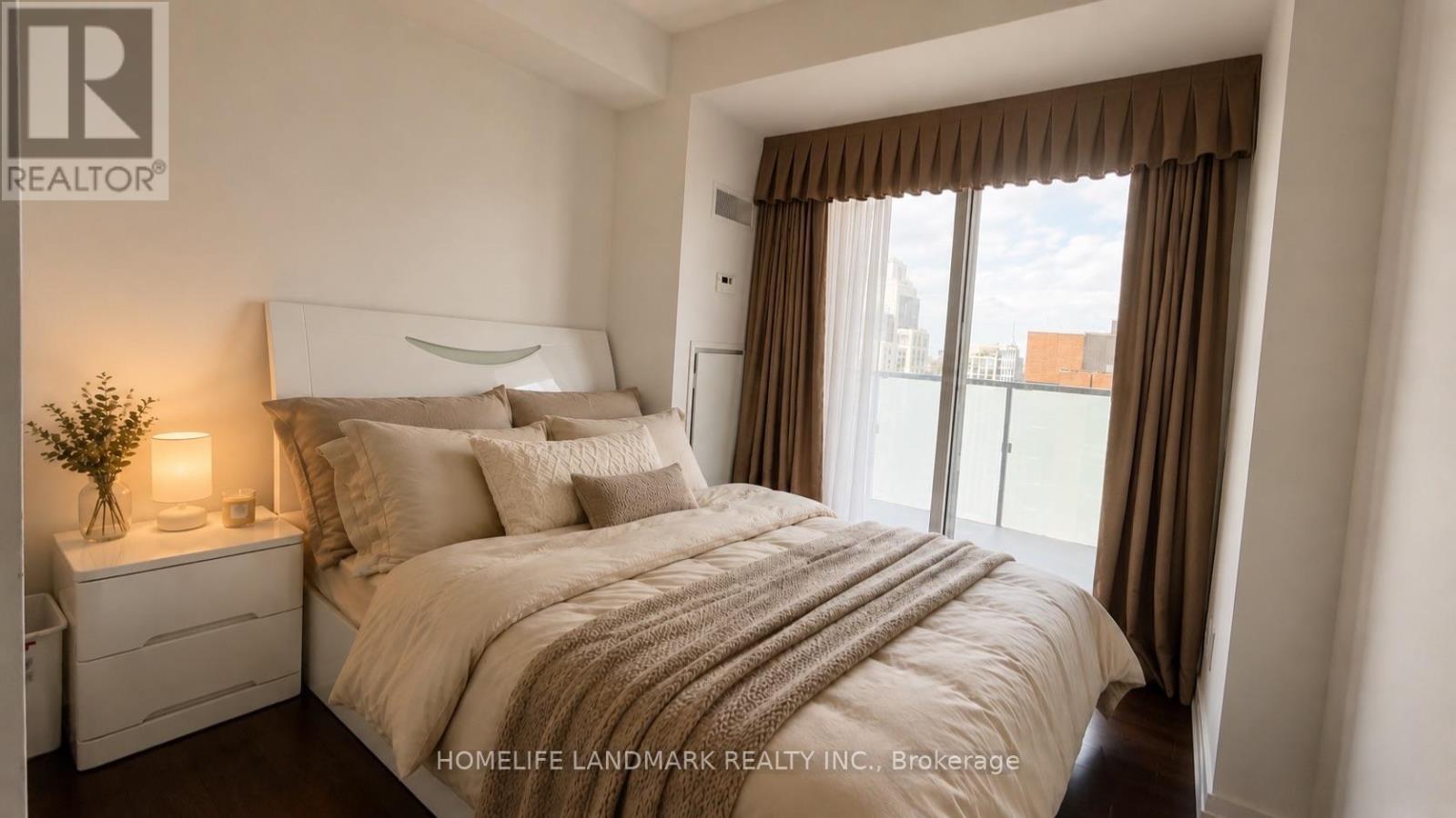 3010 - 1080 Bay Street, Toronto, Ontario  M5S 0A6 - Photo 10 - C13656032