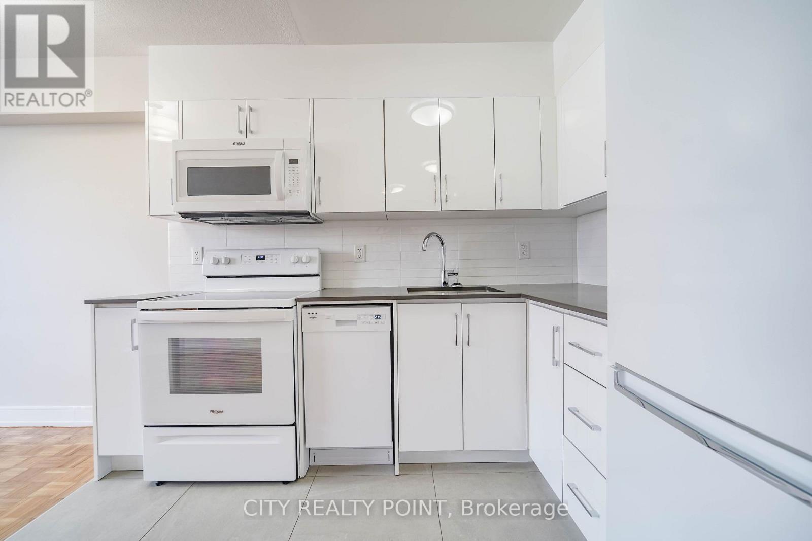 807 - 1500 Bathurst Street, Toronto, Ontario M5P 3L3 - Photo 10 - C13656044