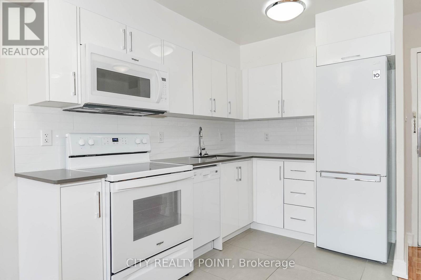 807 - 1500 Bathurst Street, Toronto, Ontario M5P 3L3 - Photo 9 - C13656044