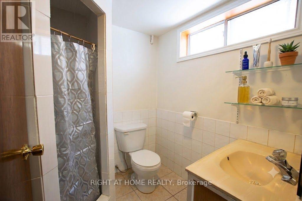 32 Ellendale Drive, Toronto, Ontario M1P 1N2 - Photo 13 - E13655990