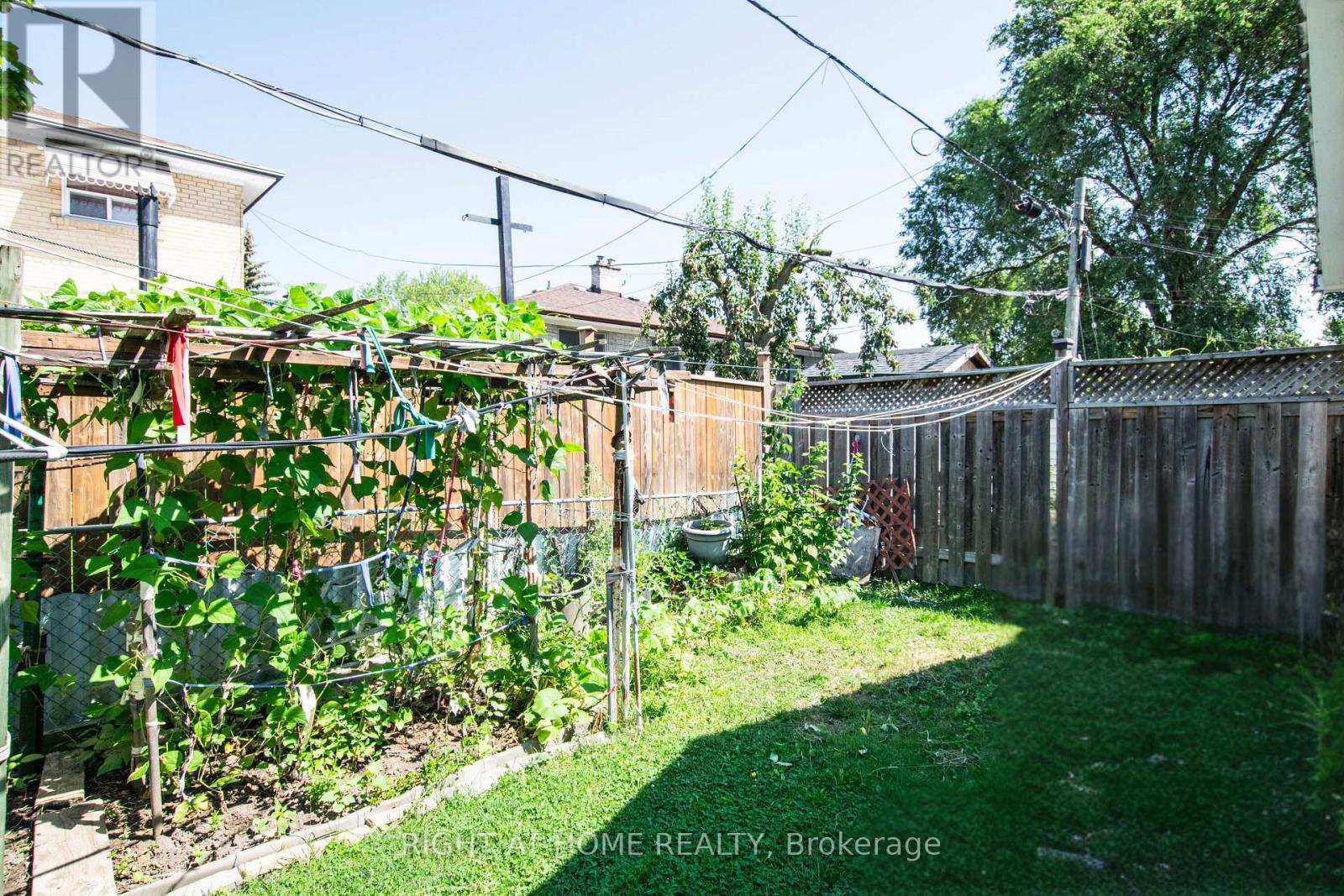 32 Ellendale Drive, Toronto, Ontario M1P 1N2 - Photo 24 - E13655990