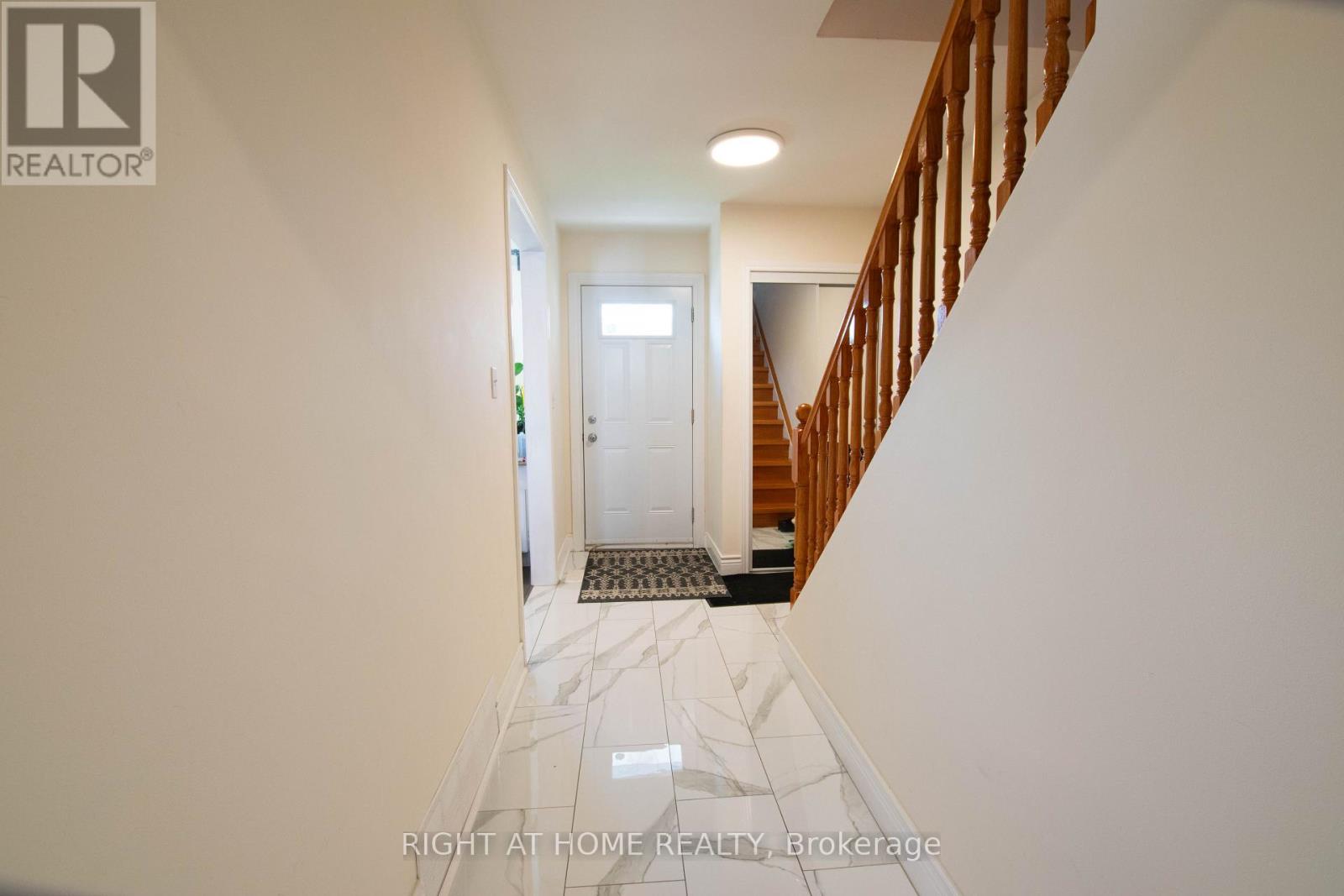 32 Ellendale Drive, Toronto, Ontario M1P 1N2 - Photo 9 - E13655990